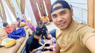 Kali Kelima, Sunat Massal yang Diadakan Dewan Jufrizal Bikin Orang Tua Anak Bahagia